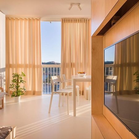 Elegant Studio Apartment With Panoramic View Nova Gorica Luaran gambar
