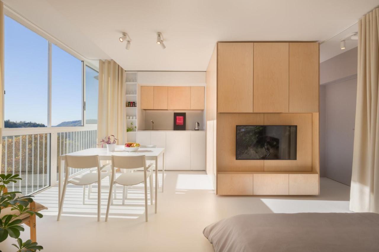 Elegant Studio Apartment With Panoramic View Nova Gorica Luaran gambar